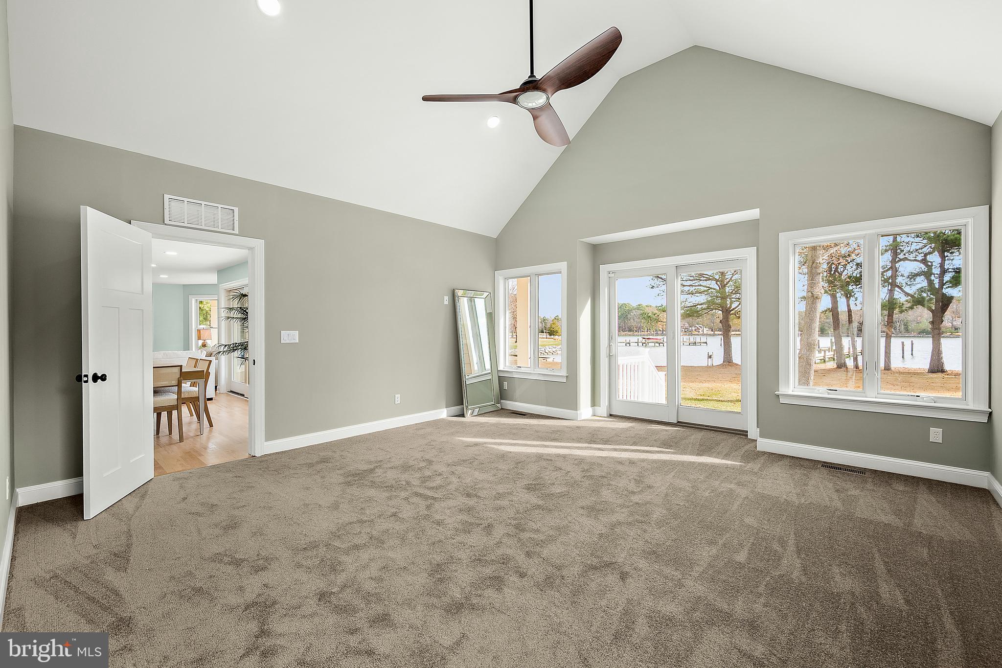 MALLARD POINT - Residential