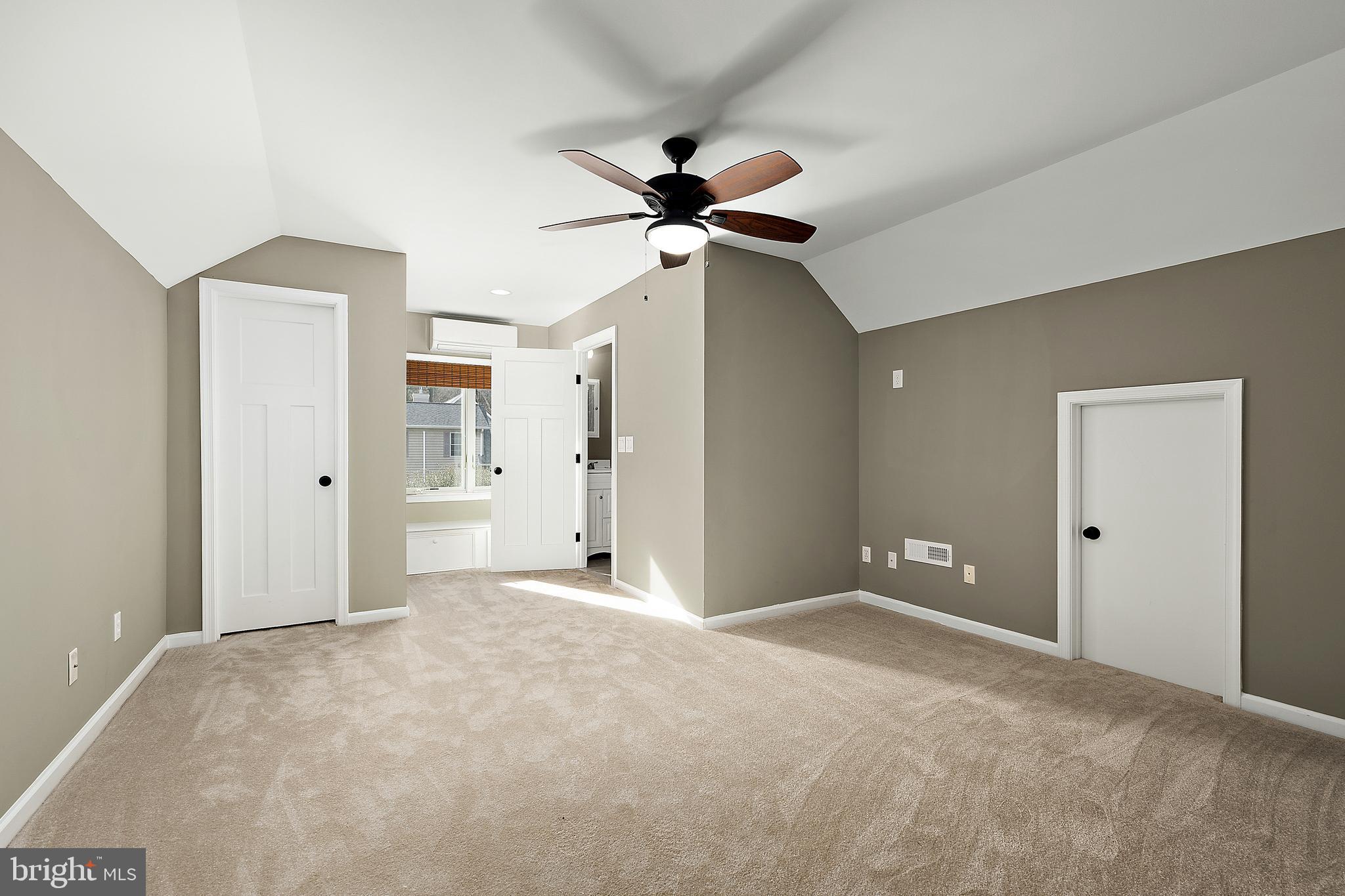 MALLARD POINT - Residential