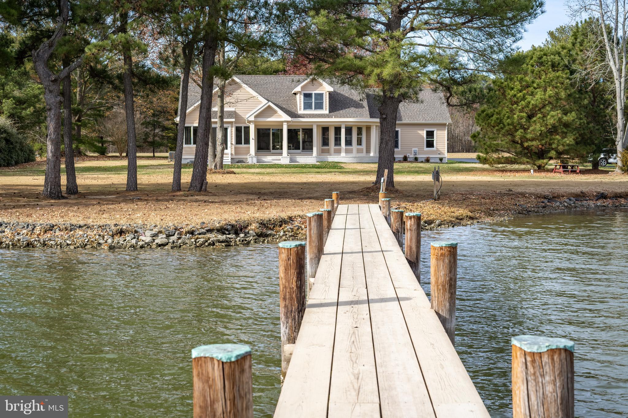 MALLARD POINT - Residential
