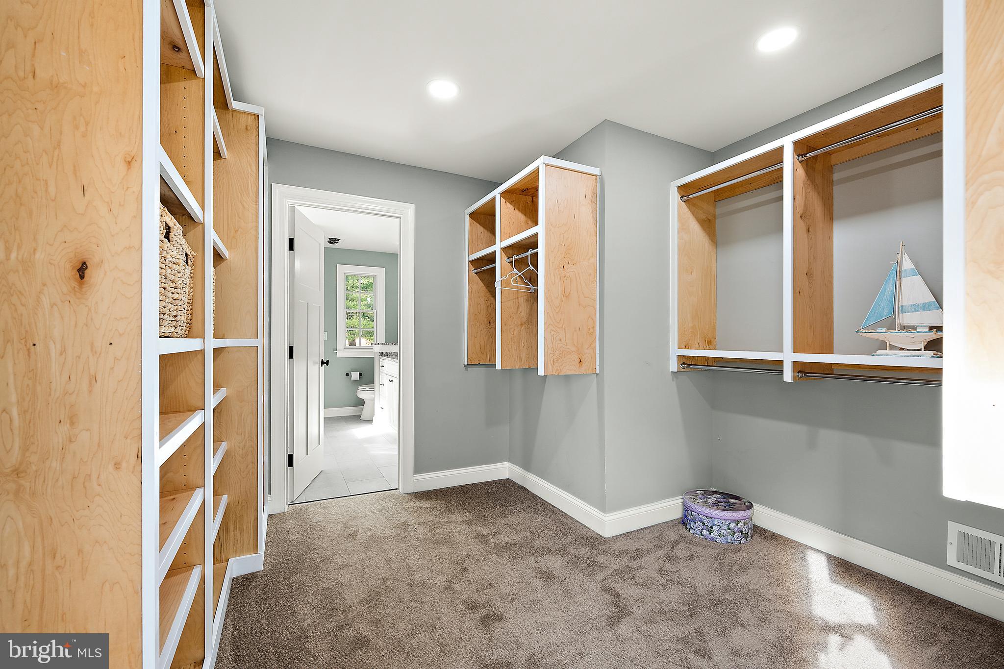 MALLARD POINT - Residential