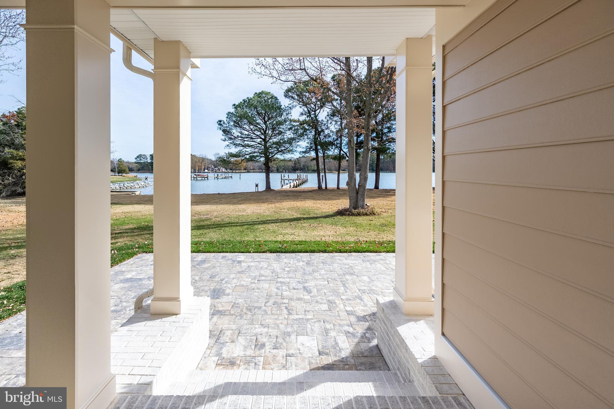 MALLARD POINT - Residential