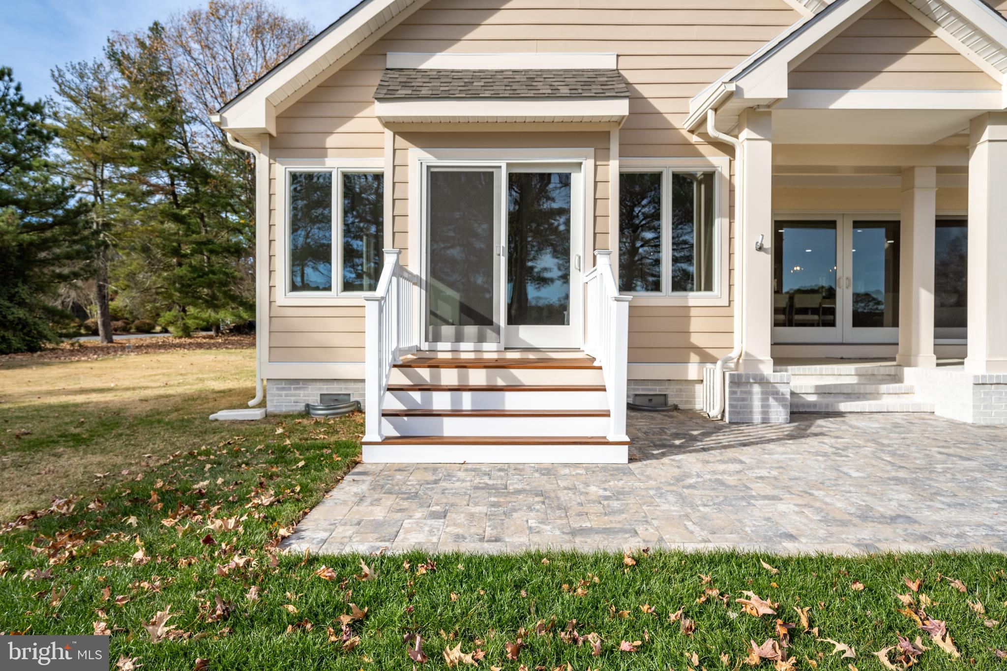 MALLARD POINT - Residential