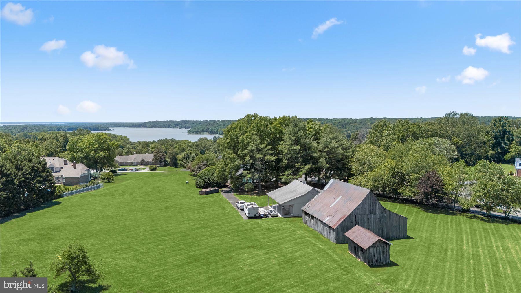 LOCUST GROVE ESTATES SUB - Residential