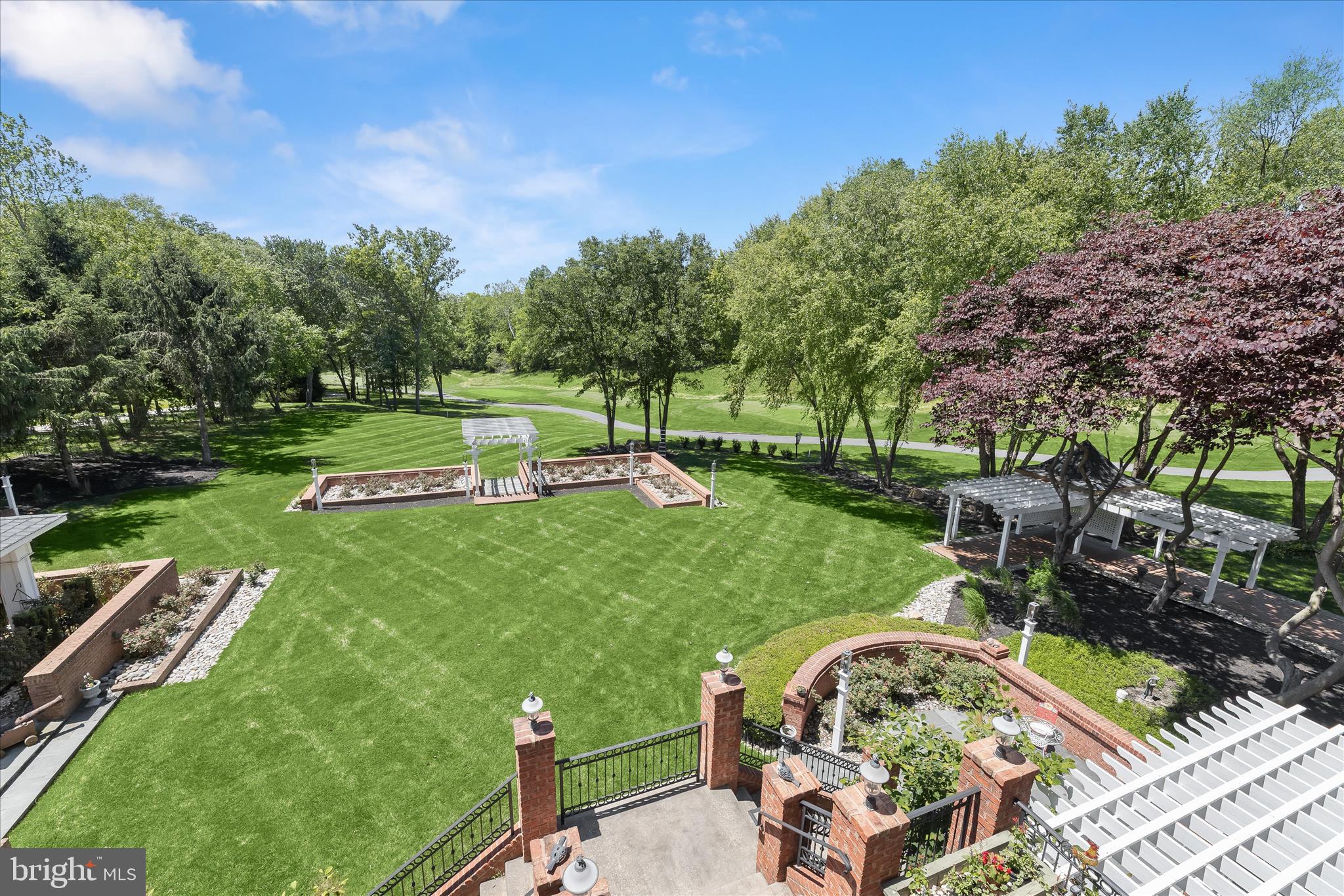 CATTAIL CREEK COUNTRY CLUB - Residential