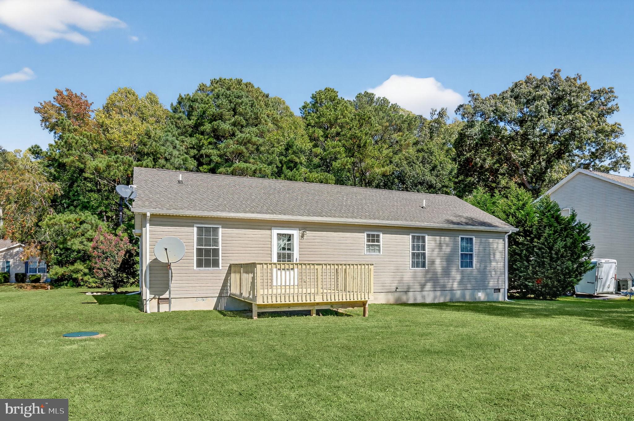 CAPTAIN'S COVE - Residential