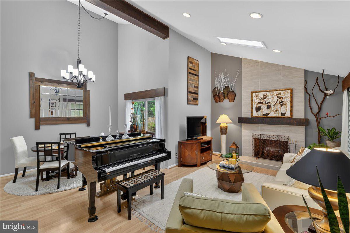 SOUTHERN GROVE - Residential