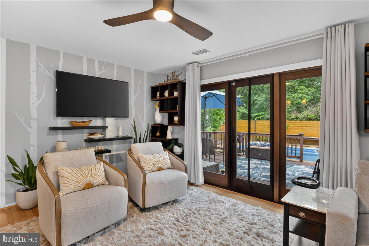 SOUTHERN GROVE - Residential