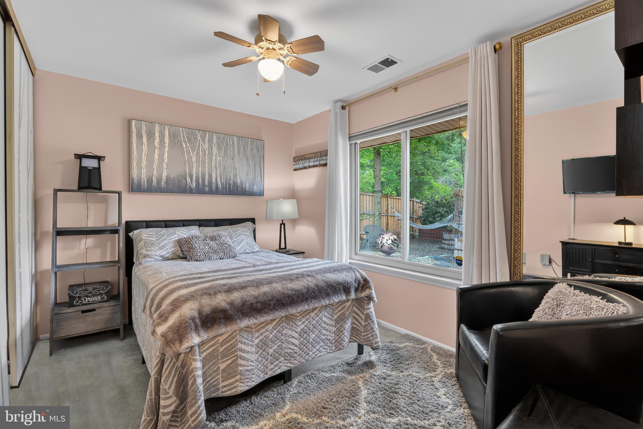 SOUTHERN GROVE - Residential