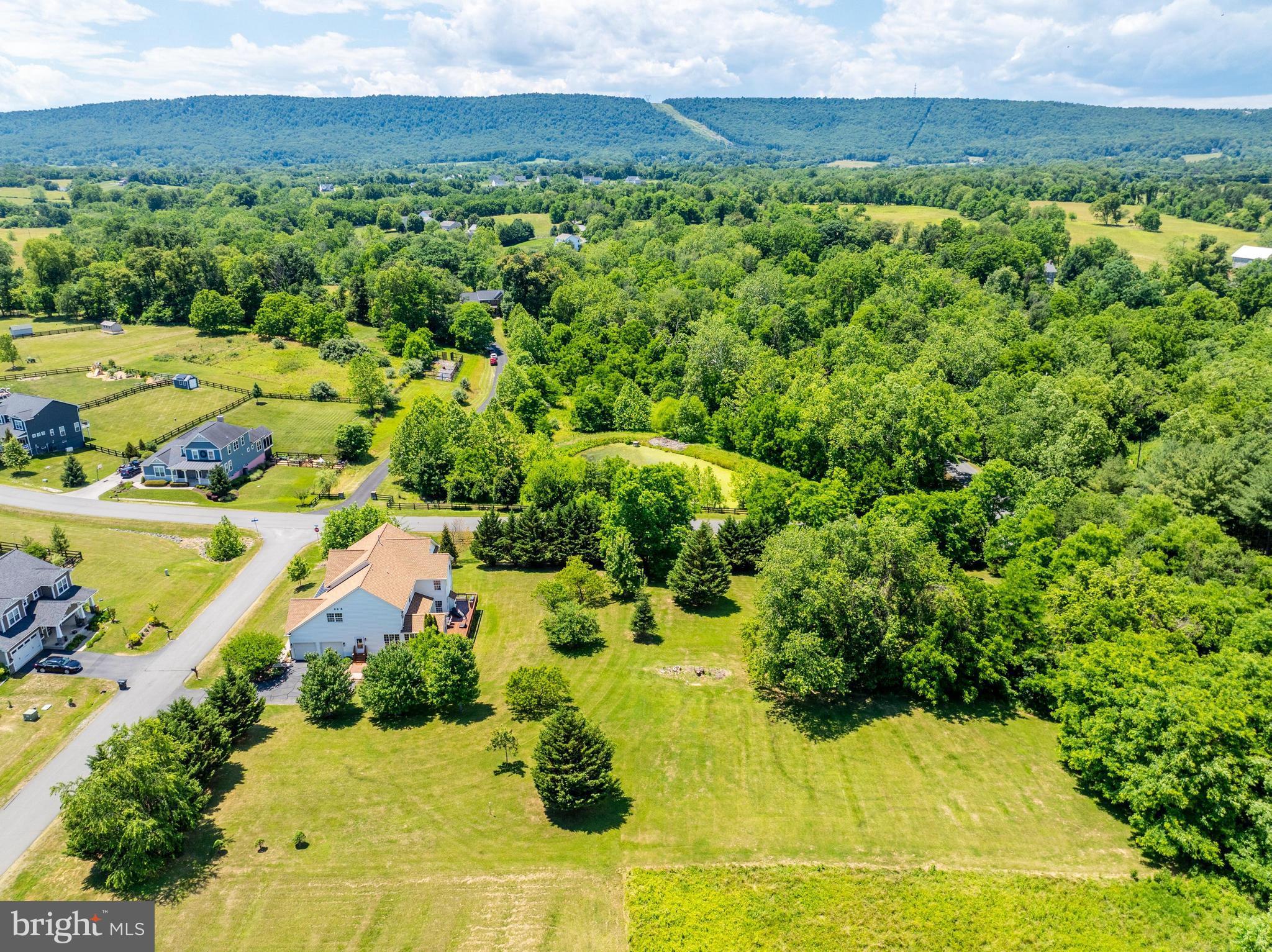 DUTCHMANS CREEK HAMLET - Residential