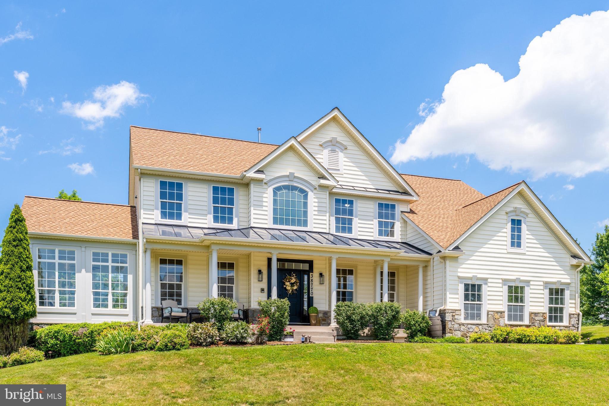 DUTCHMANS CREEK HAMLET - Residential
