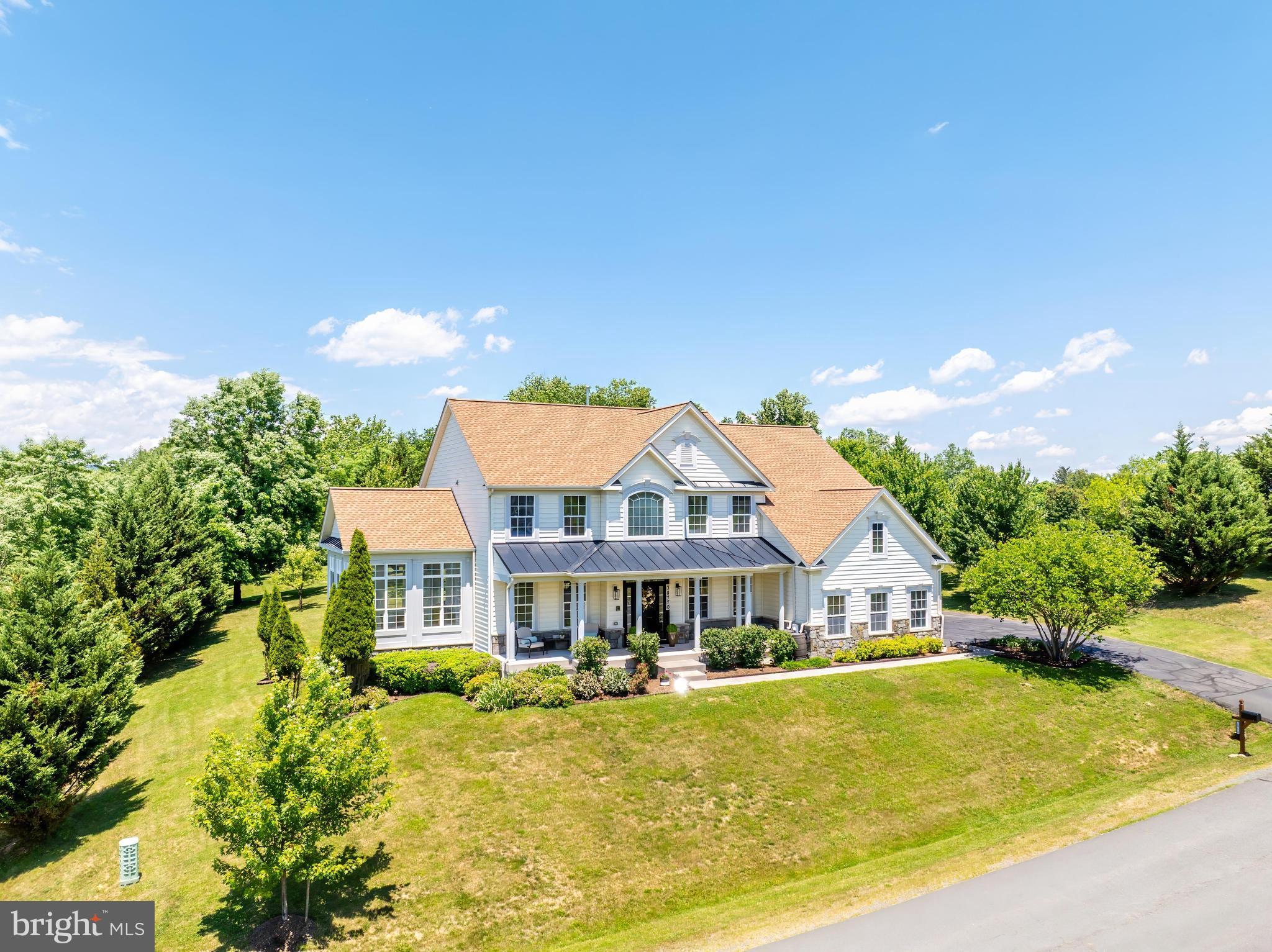 DUTCHMANS CREEK HAMLET - Residential