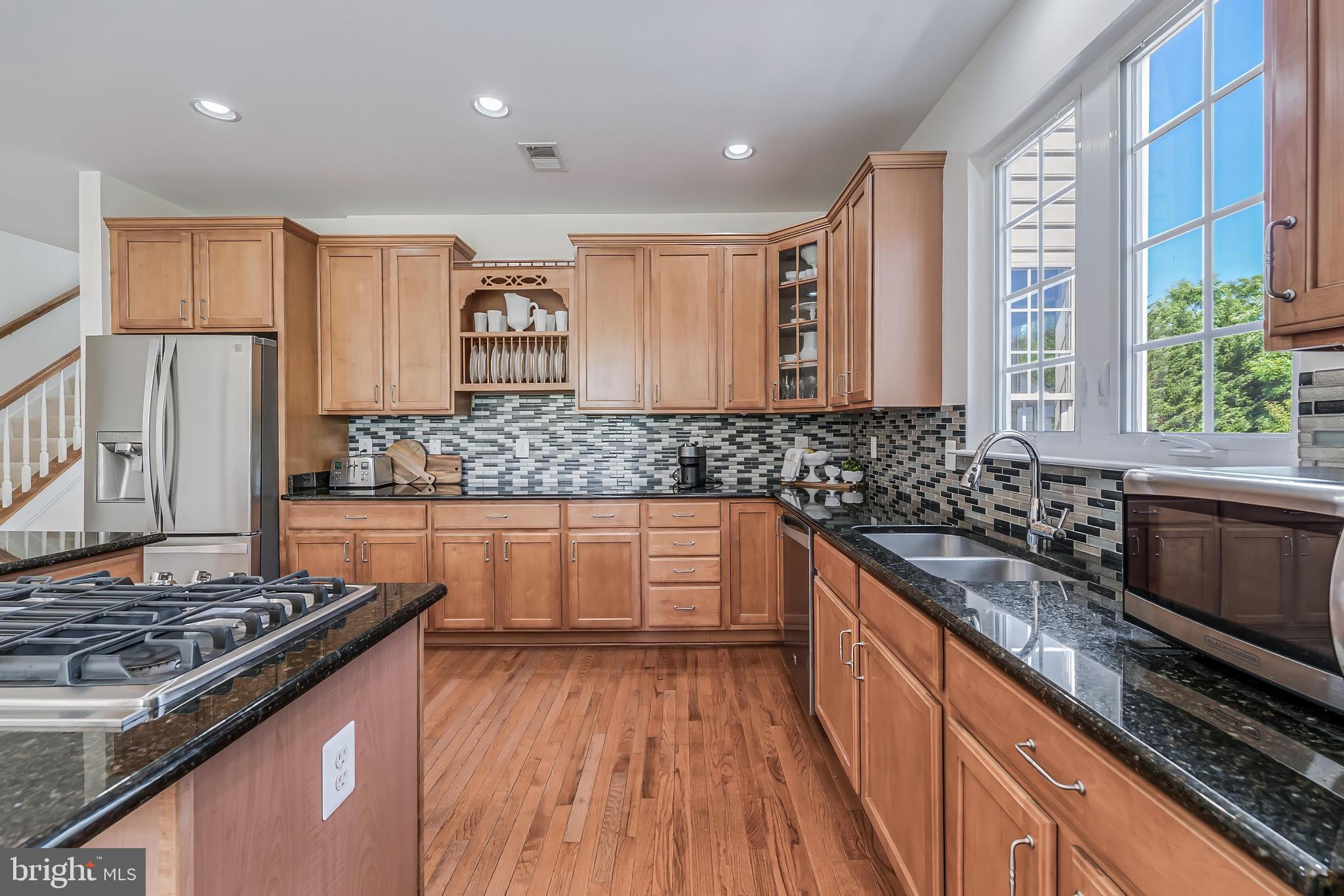 DUTCHMANS CREEK HAMLET - Residential