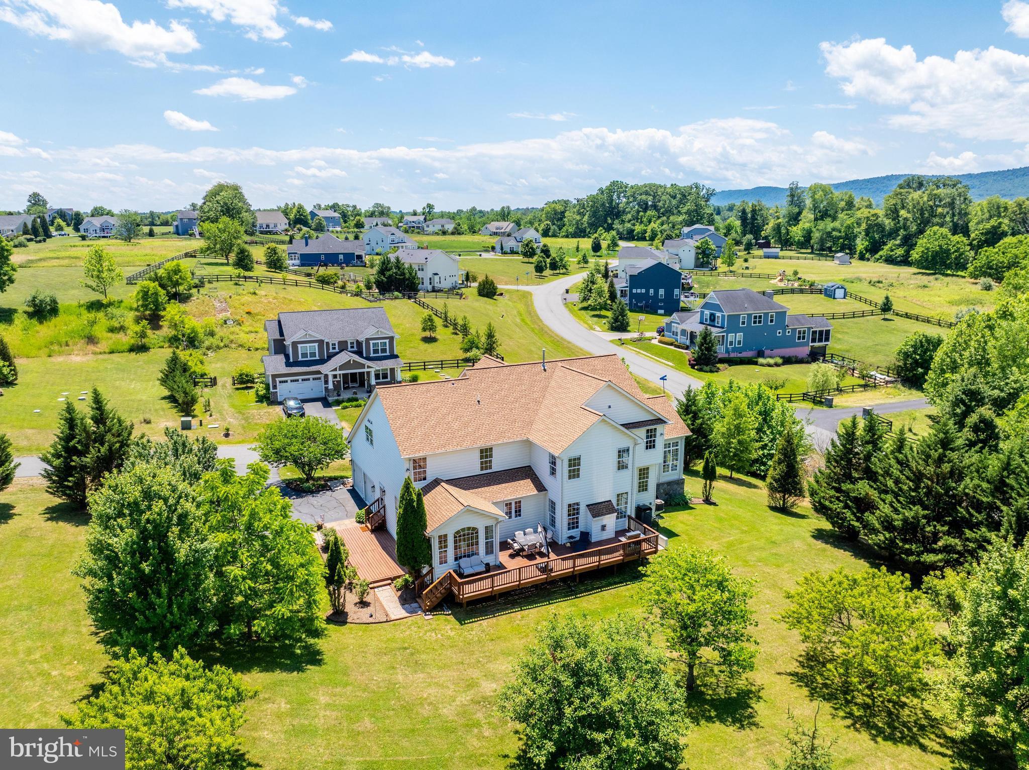 DUTCHMANS CREEK HAMLET - Residential