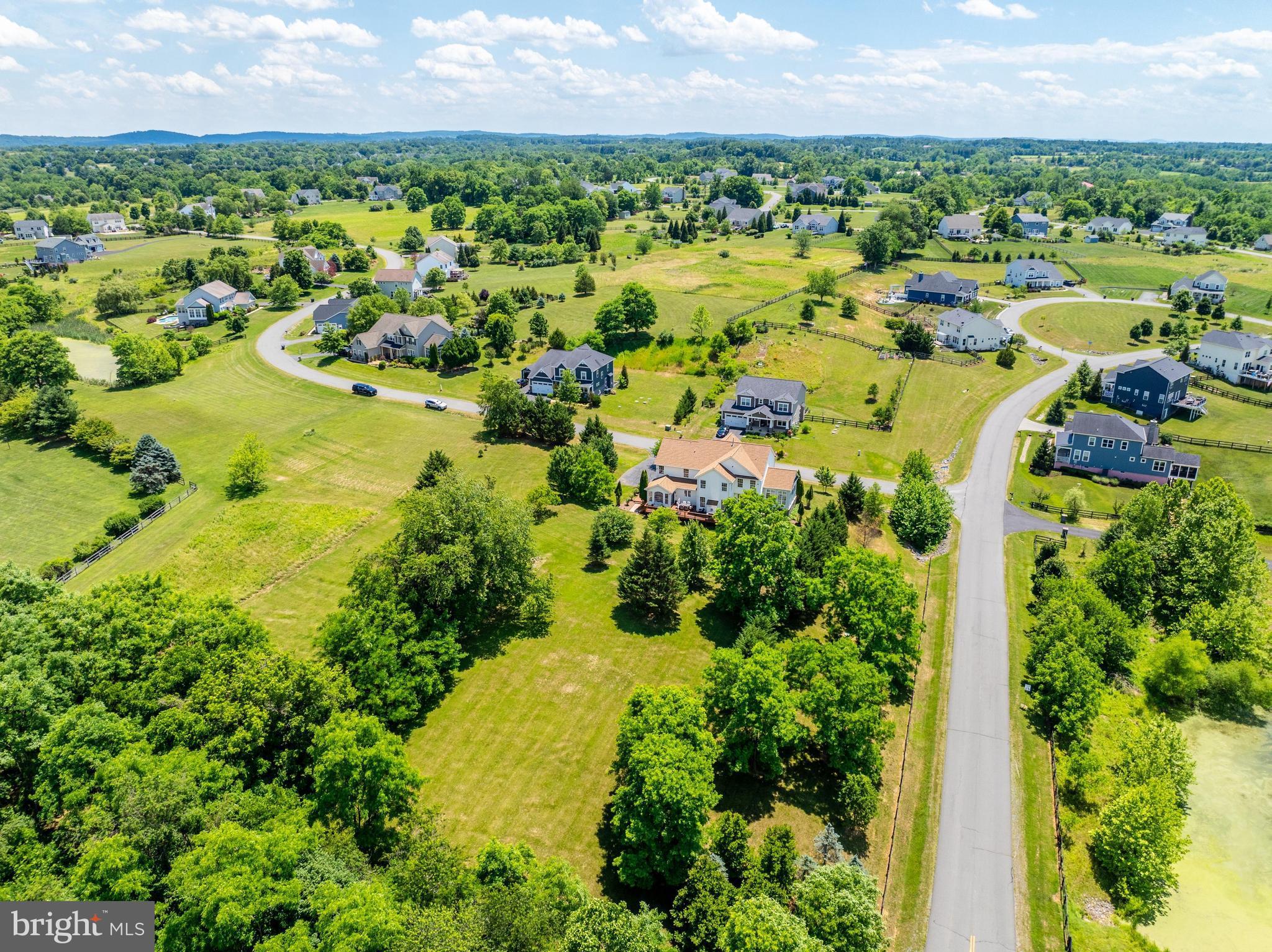 DUTCHMANS CREEK HAMLET - Residential