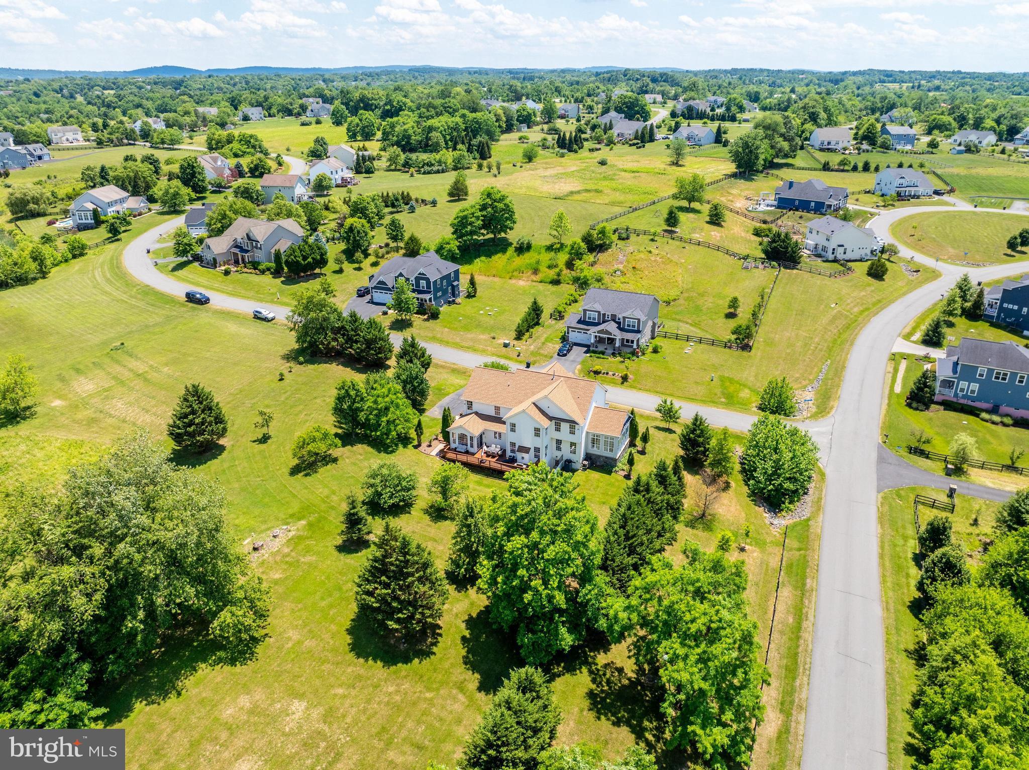 DUTCHMANS CREEK HAMLET - Residential