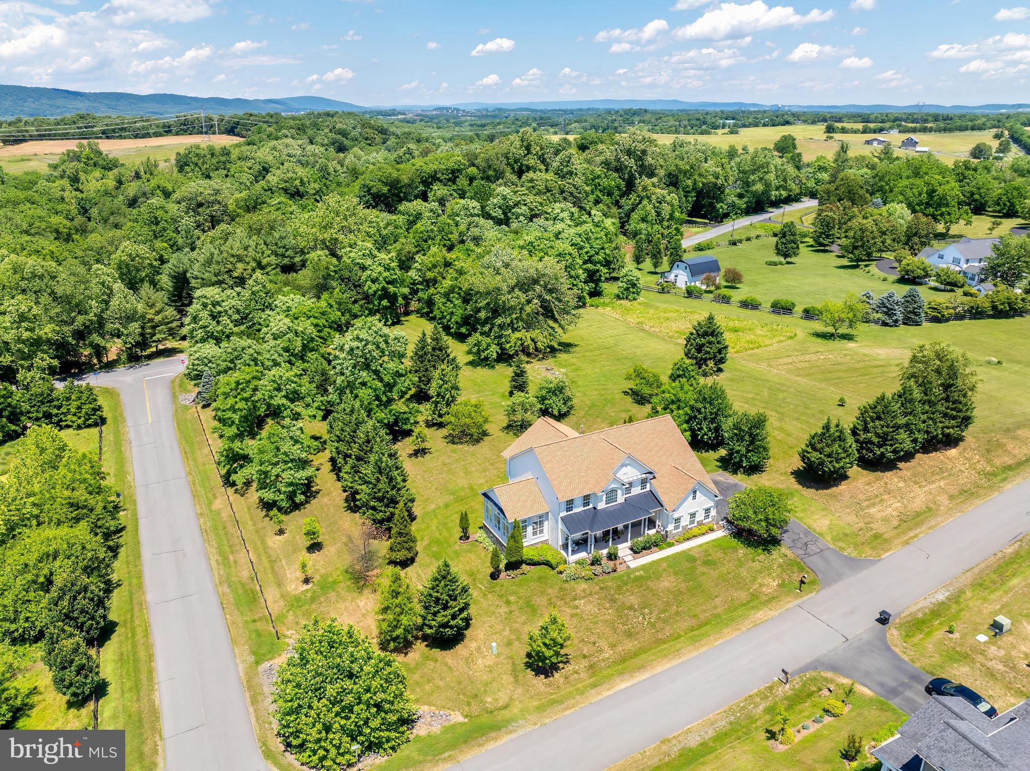 DUTCHMANS CREEK HAMLET - Residential
