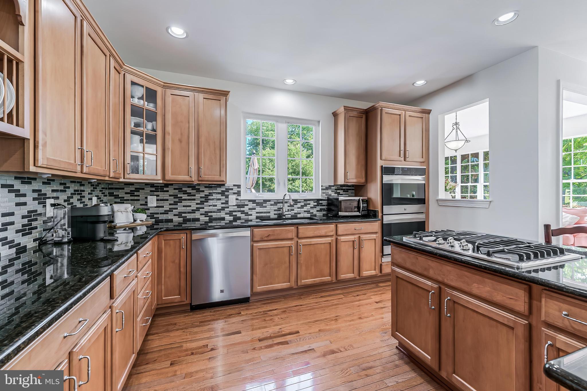 DUTCHMANS CREEK HAMLET - Residential