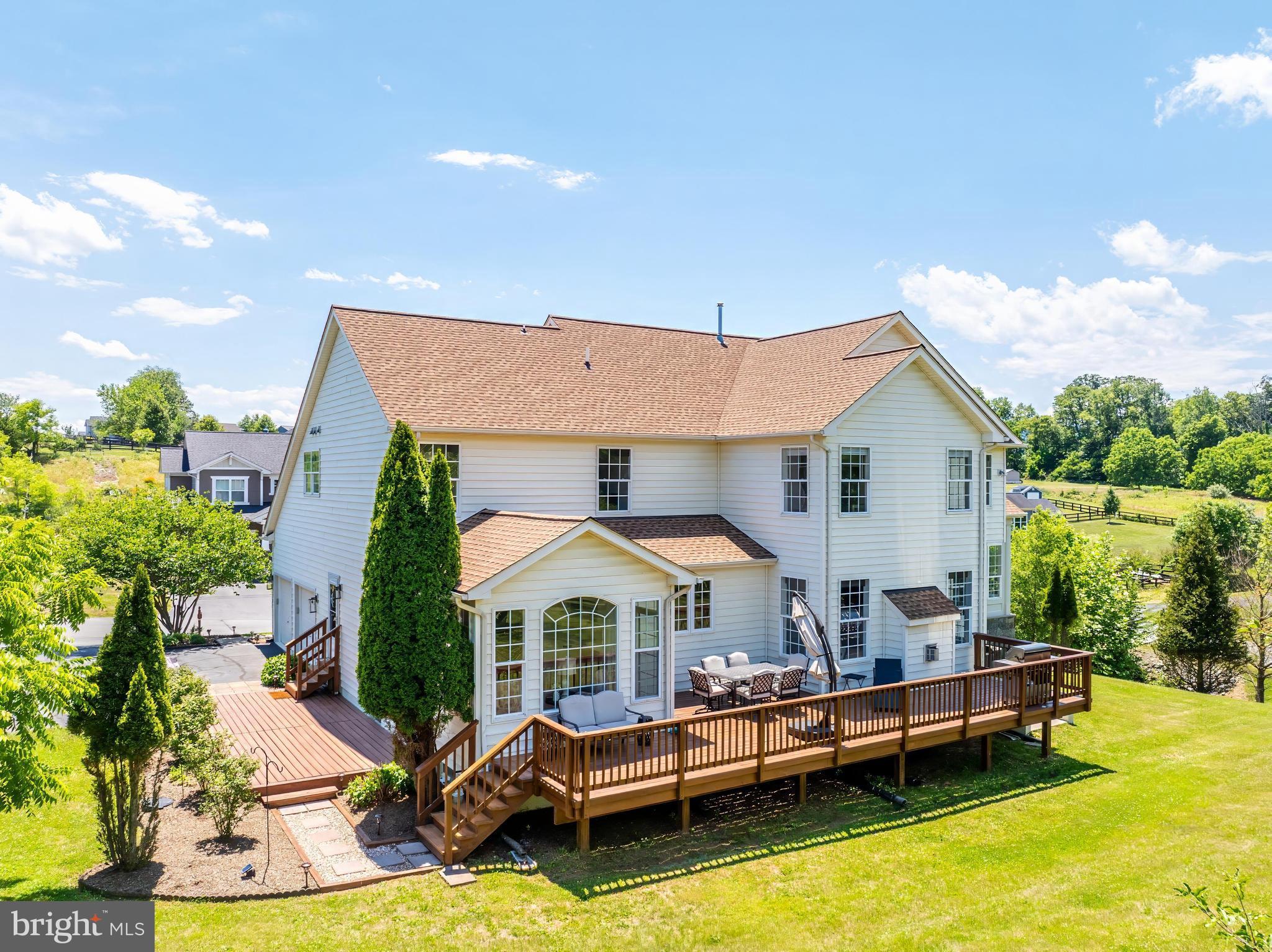 DUTCHMANS CREEK HAMLET - Residential