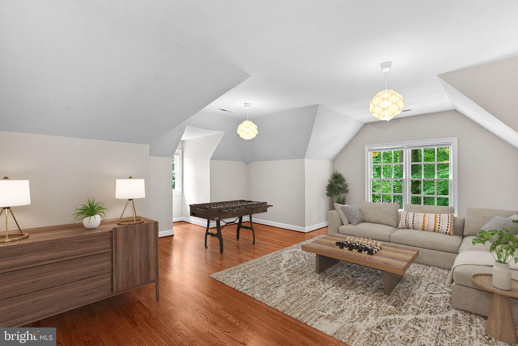 FALCON RIDGE - Residential