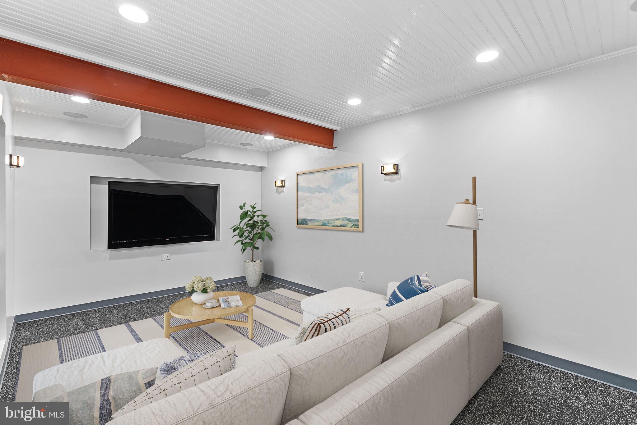 FALCON RIDGE - Residential