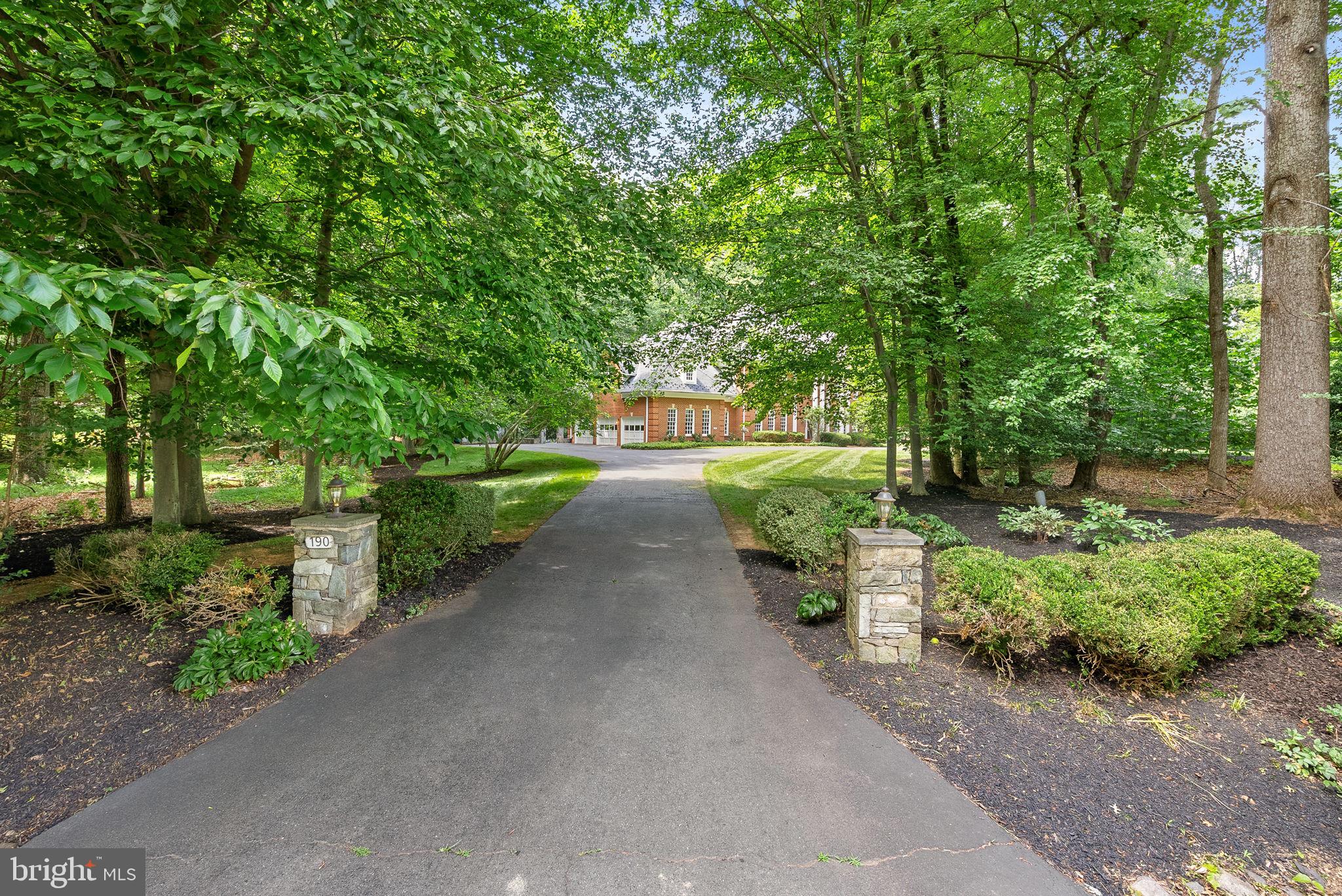 FALCON RIDGE - Residential