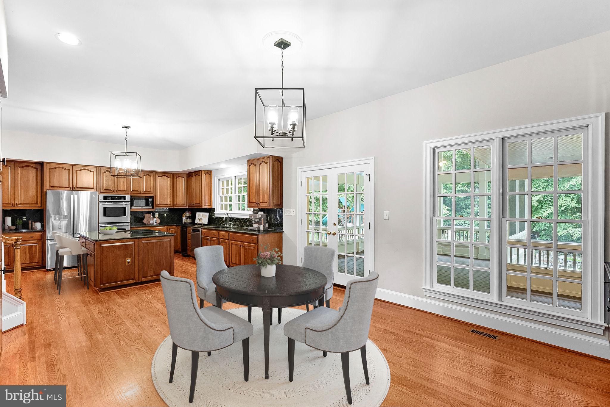 FALCON RIDGE - Residential