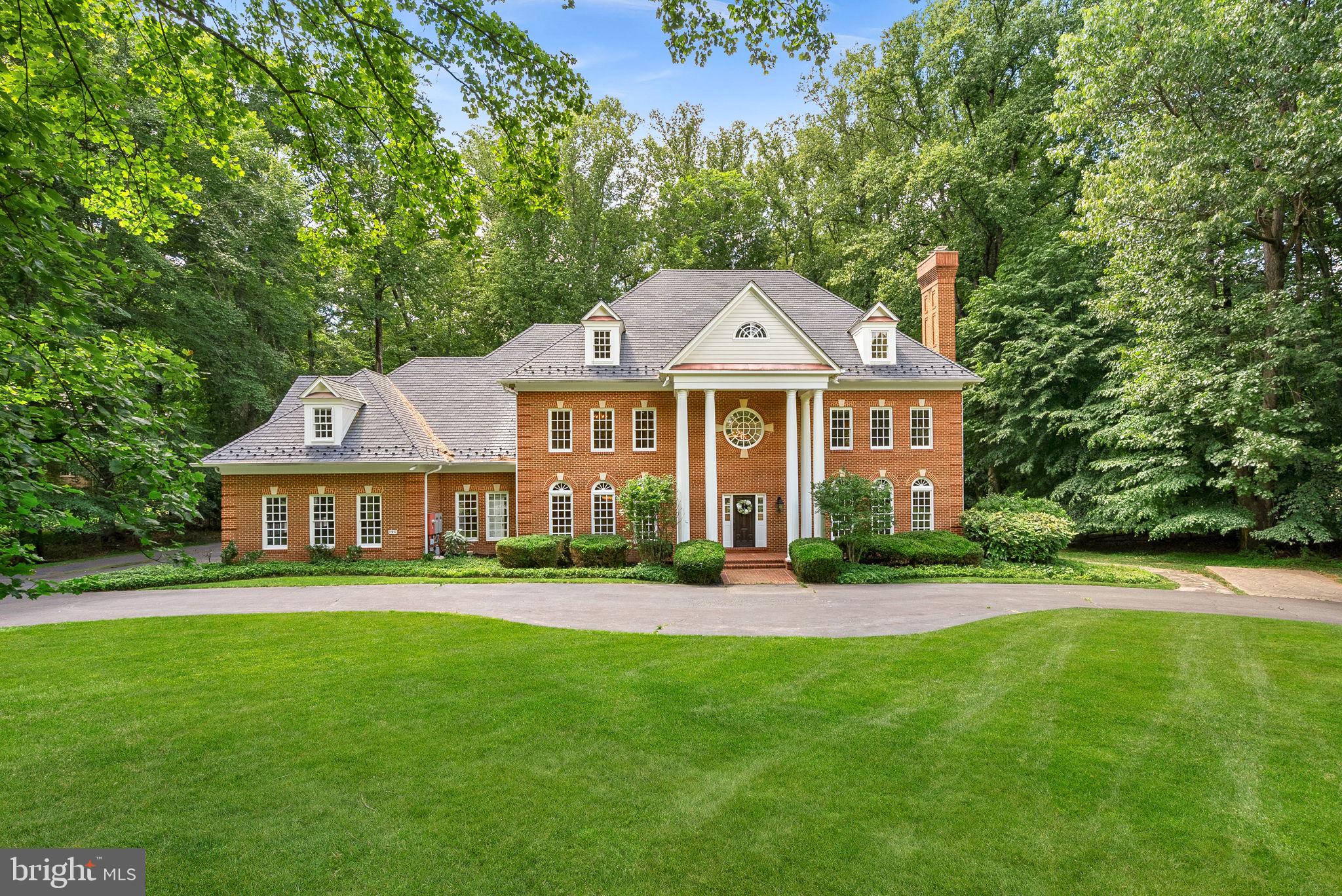 FALCON RIDGE - Residential