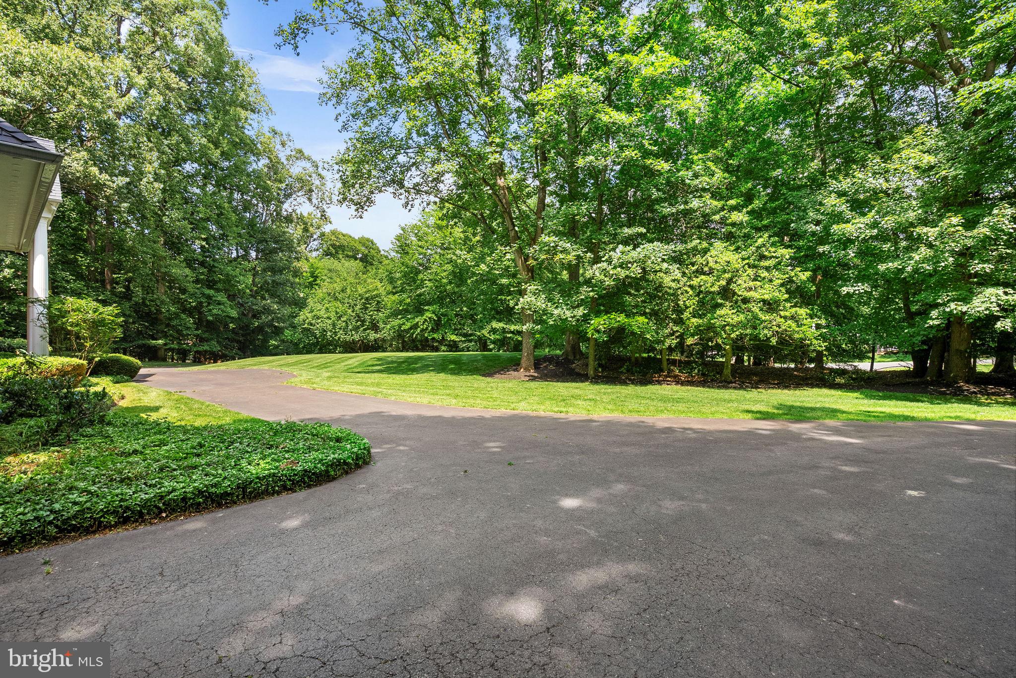 FALCON RIDGE - Residential