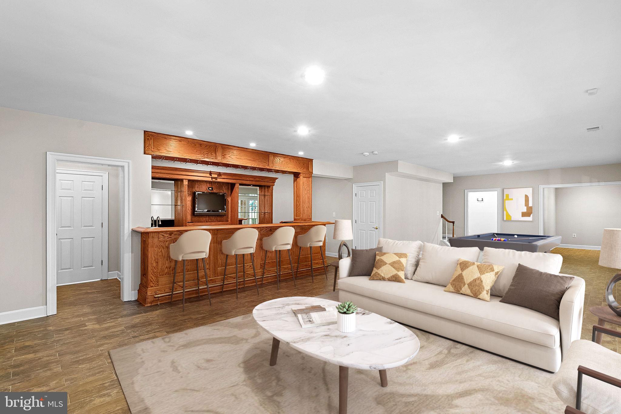 FALCON RIDGE - Residential