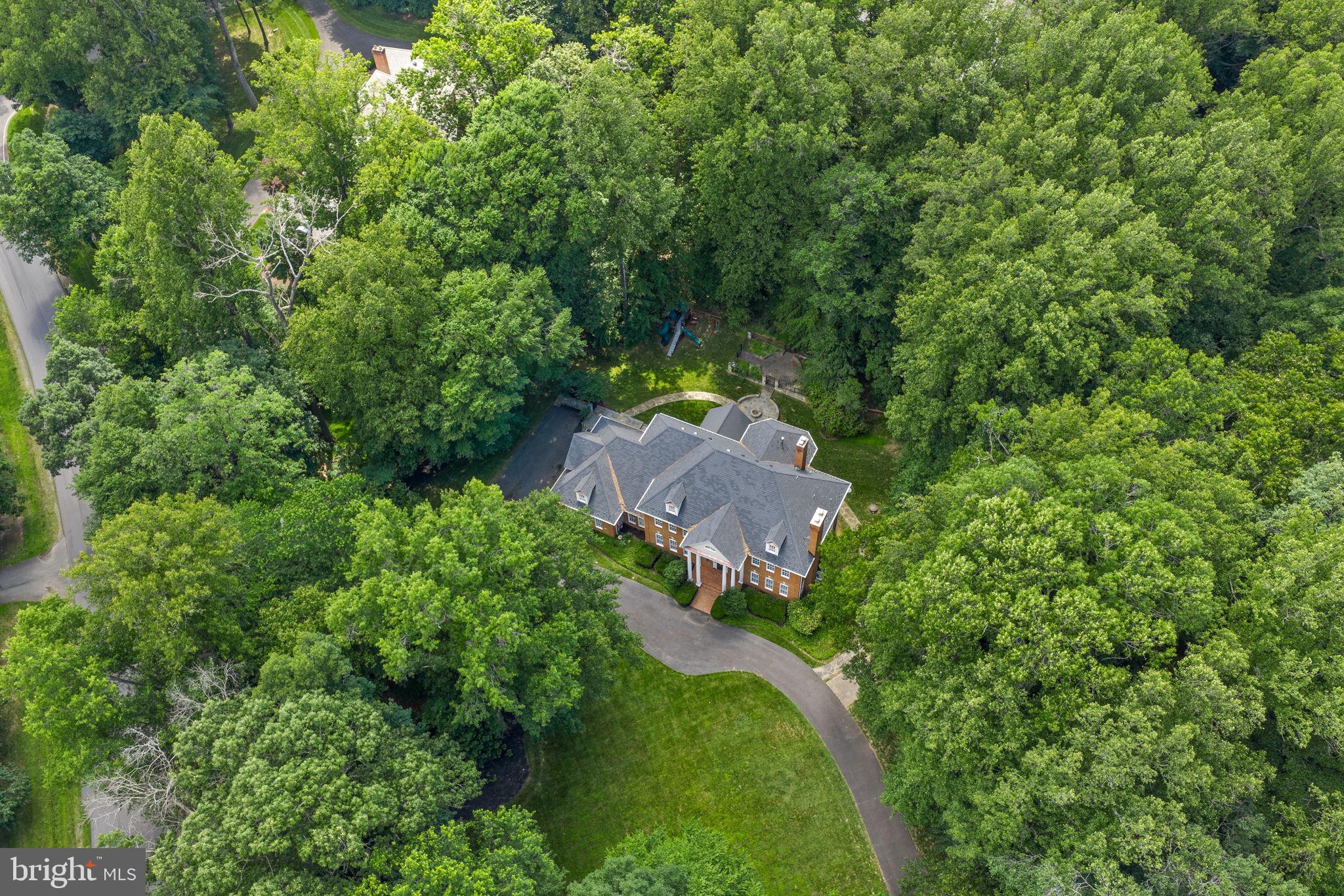 FALCON RIDGE - Residential