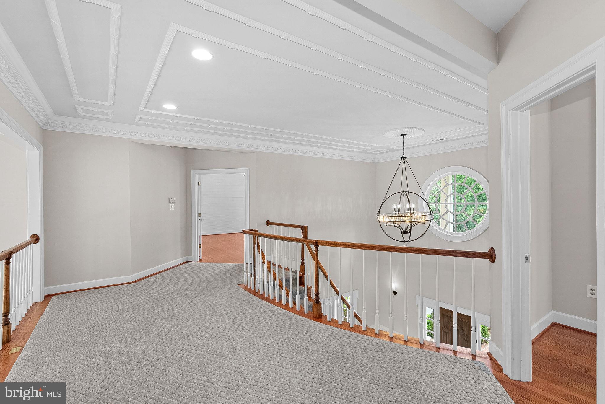 FALCON RIDGE - Residential