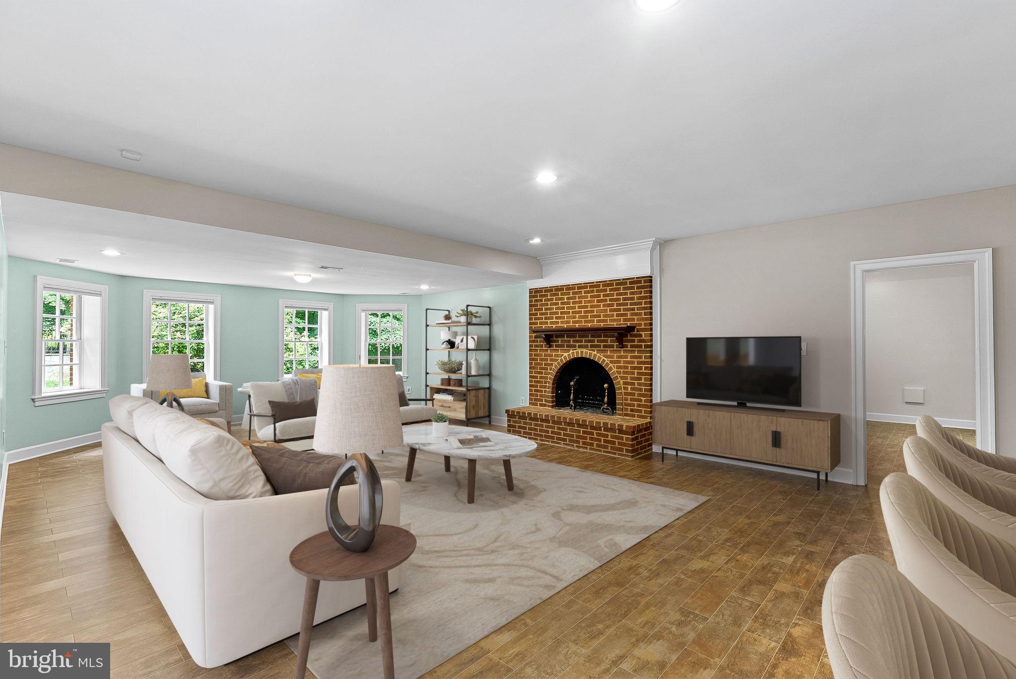 FALCON RIDGE - Residential