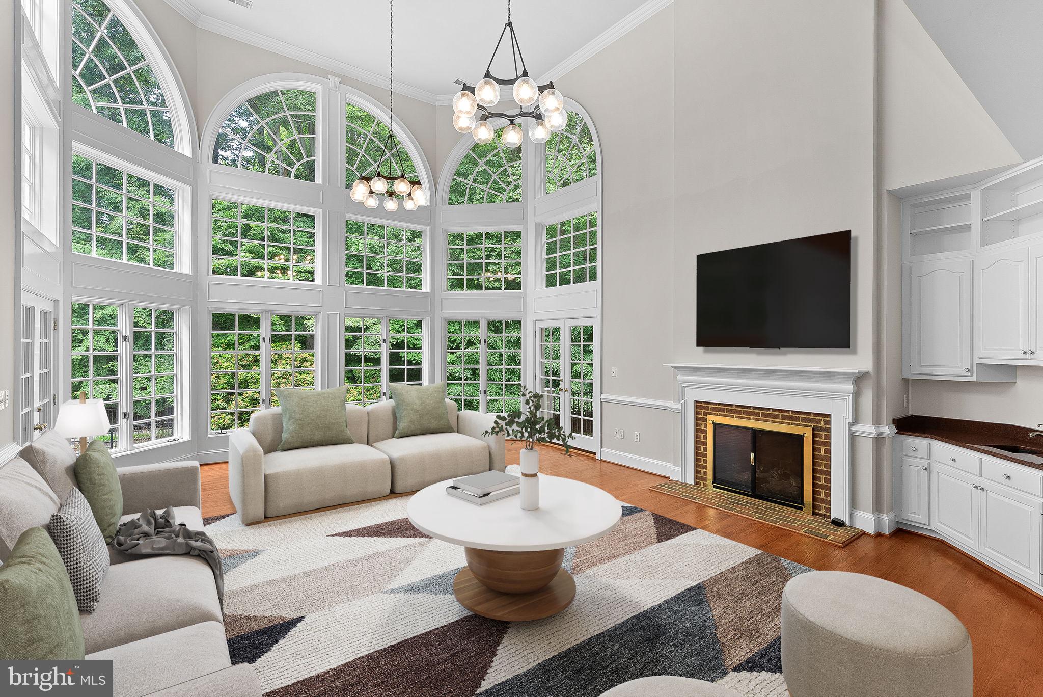FALCON RIDGE - Residential