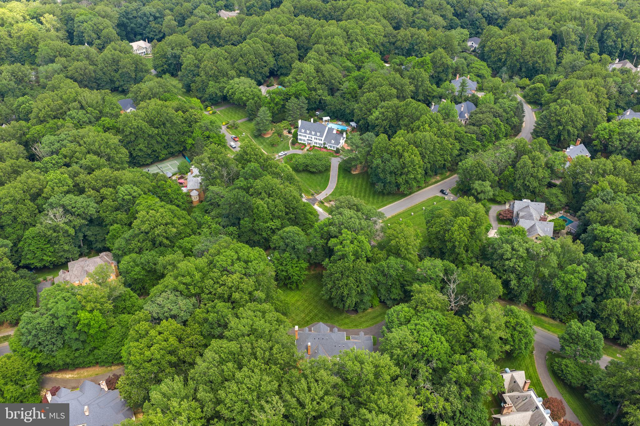 FALCON RIDGE - Residential