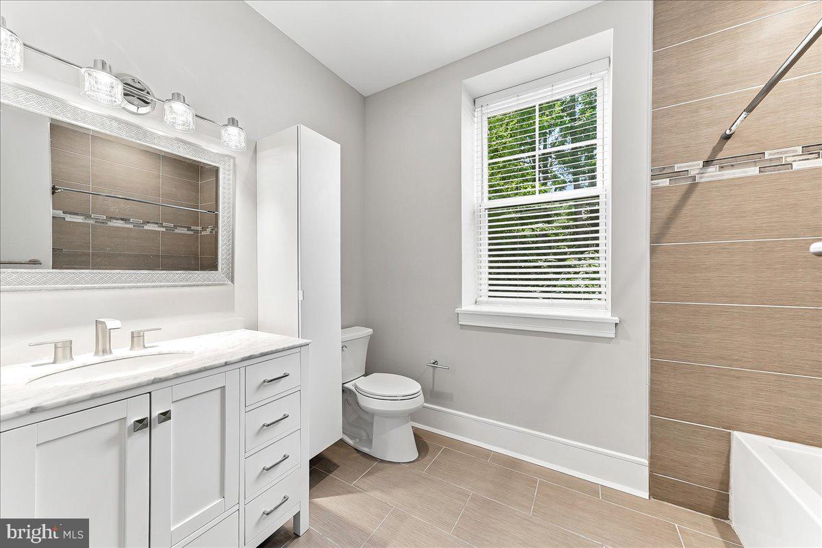CONSHOHOCKEN - Residential