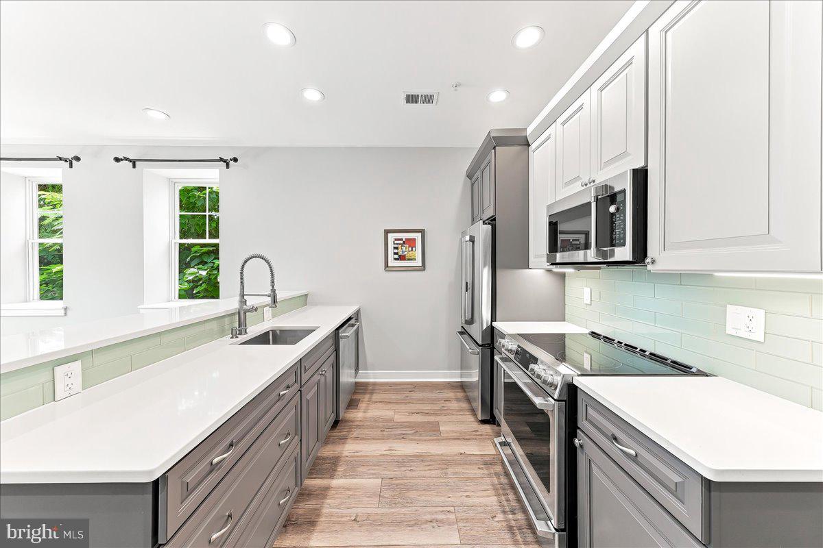 CONSHOHOCKEN - Residential