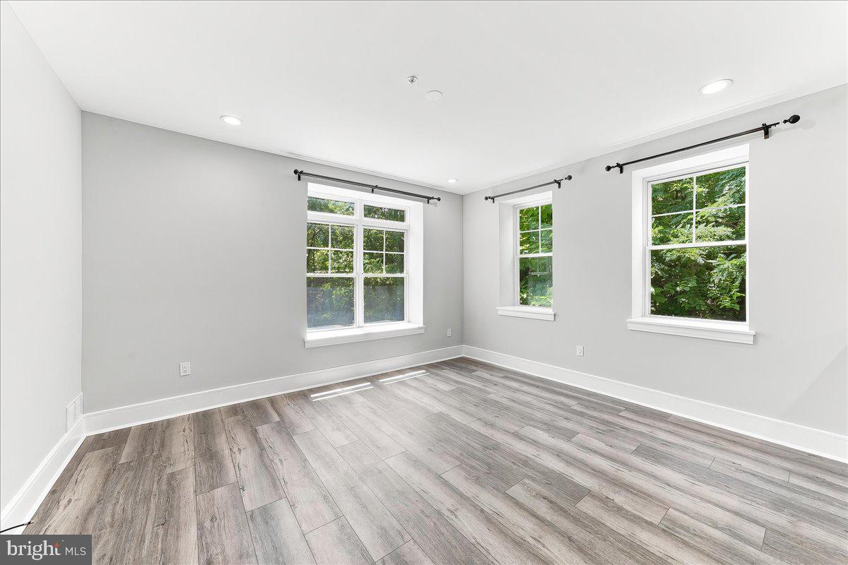 CONSHOHOCKEN - Residential