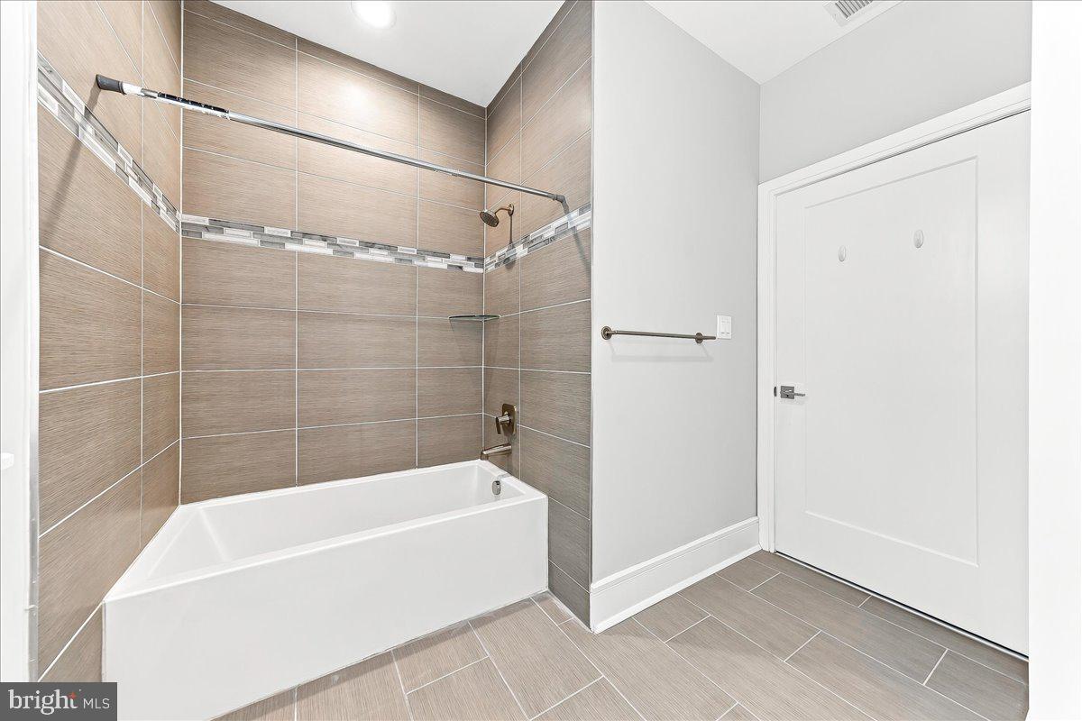 CONSHOHOCKEN - Residential