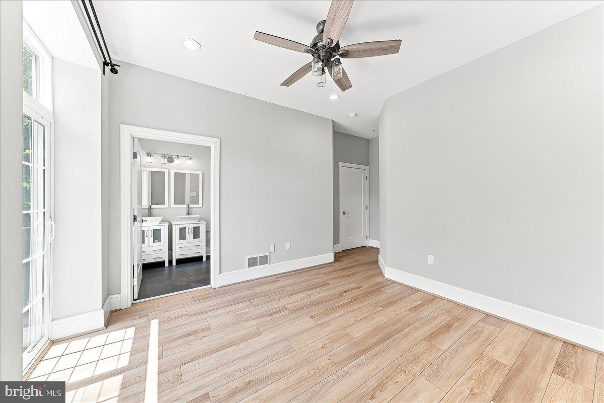 CONSHOHOCKEN - Residential