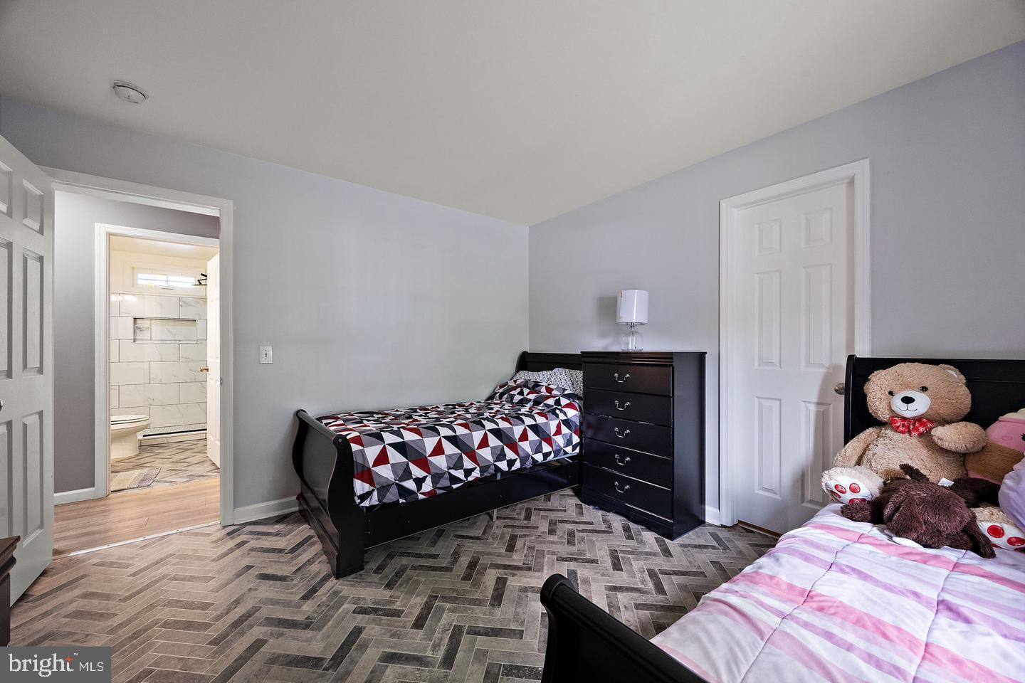 ASCOT LANDING - Residential