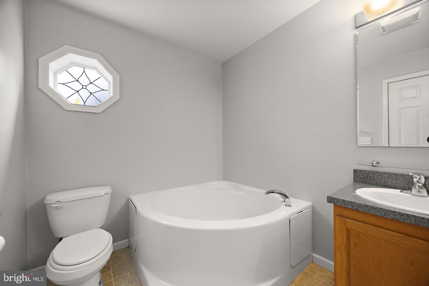 ASCOT LANDING - Residential