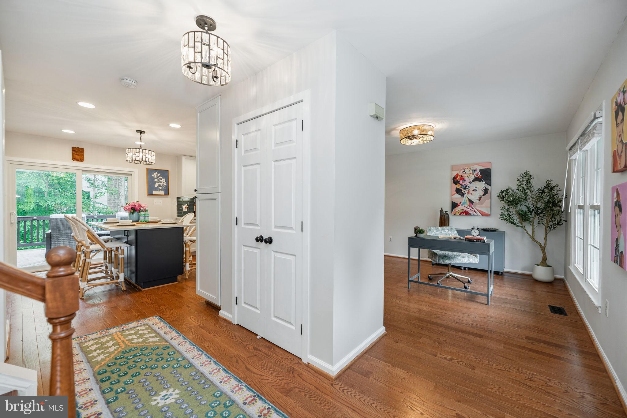LAKEWOOD HILLS - Residential