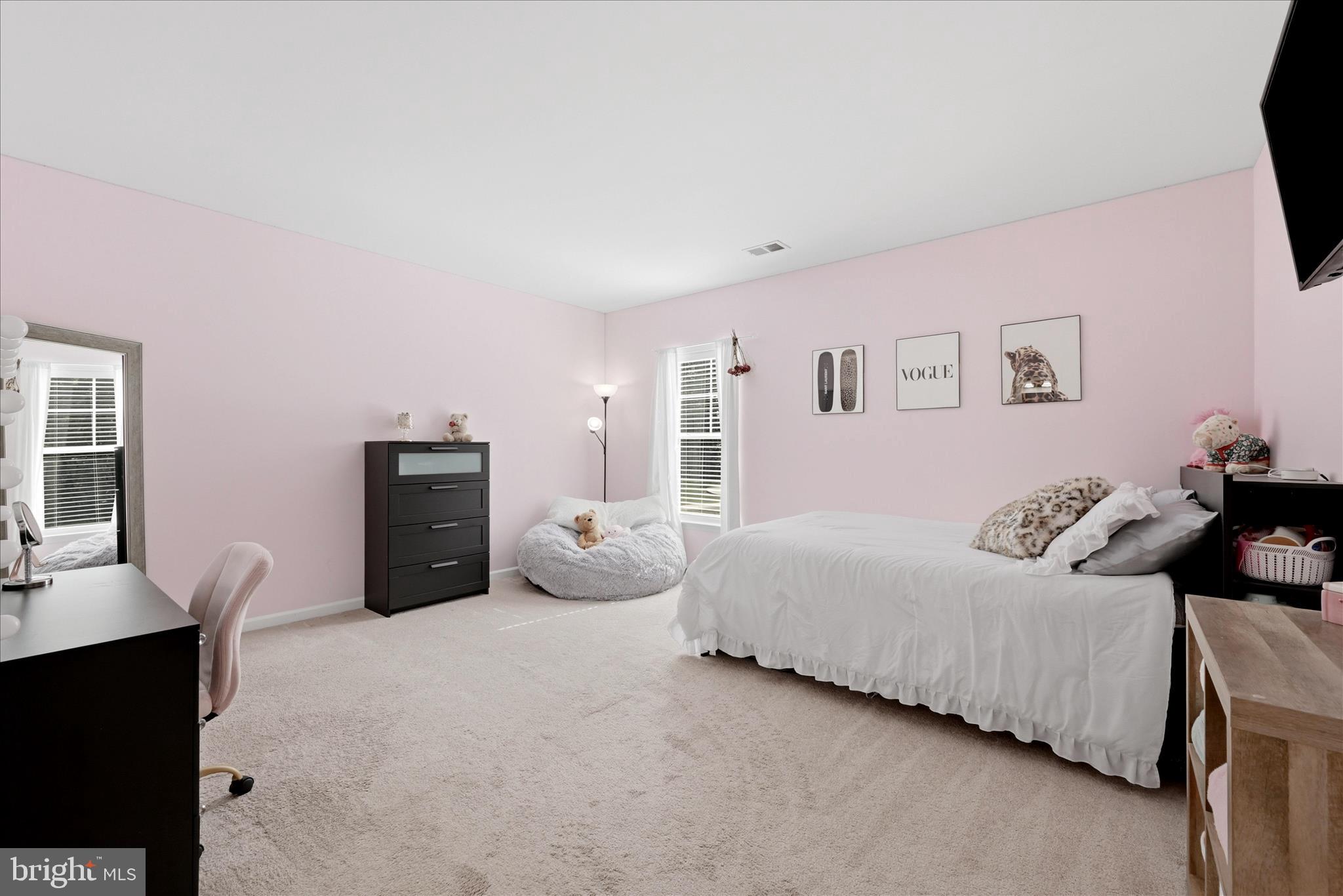 WAKELAND MANOR - Residential