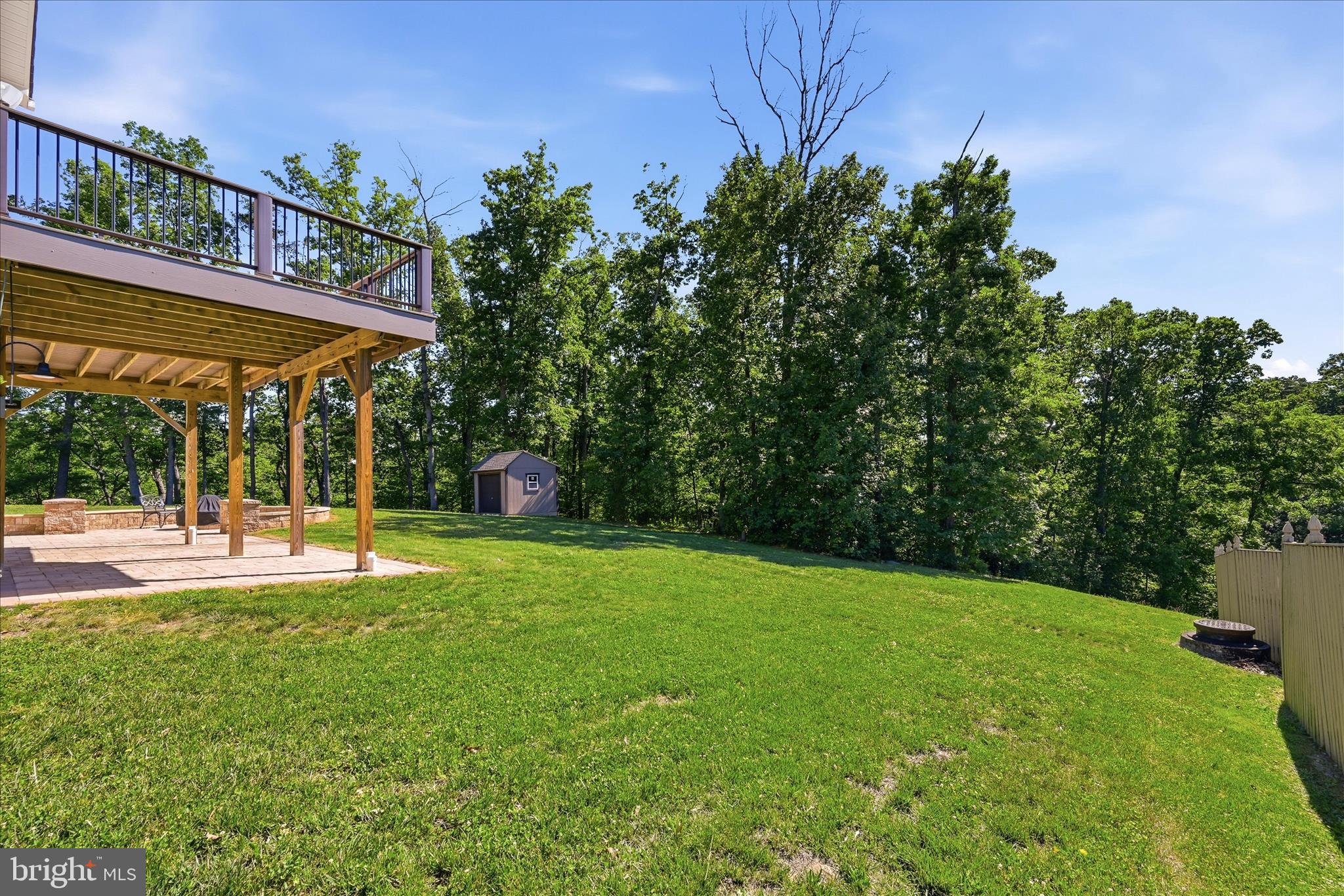 WAKELAND MANOR - Residential