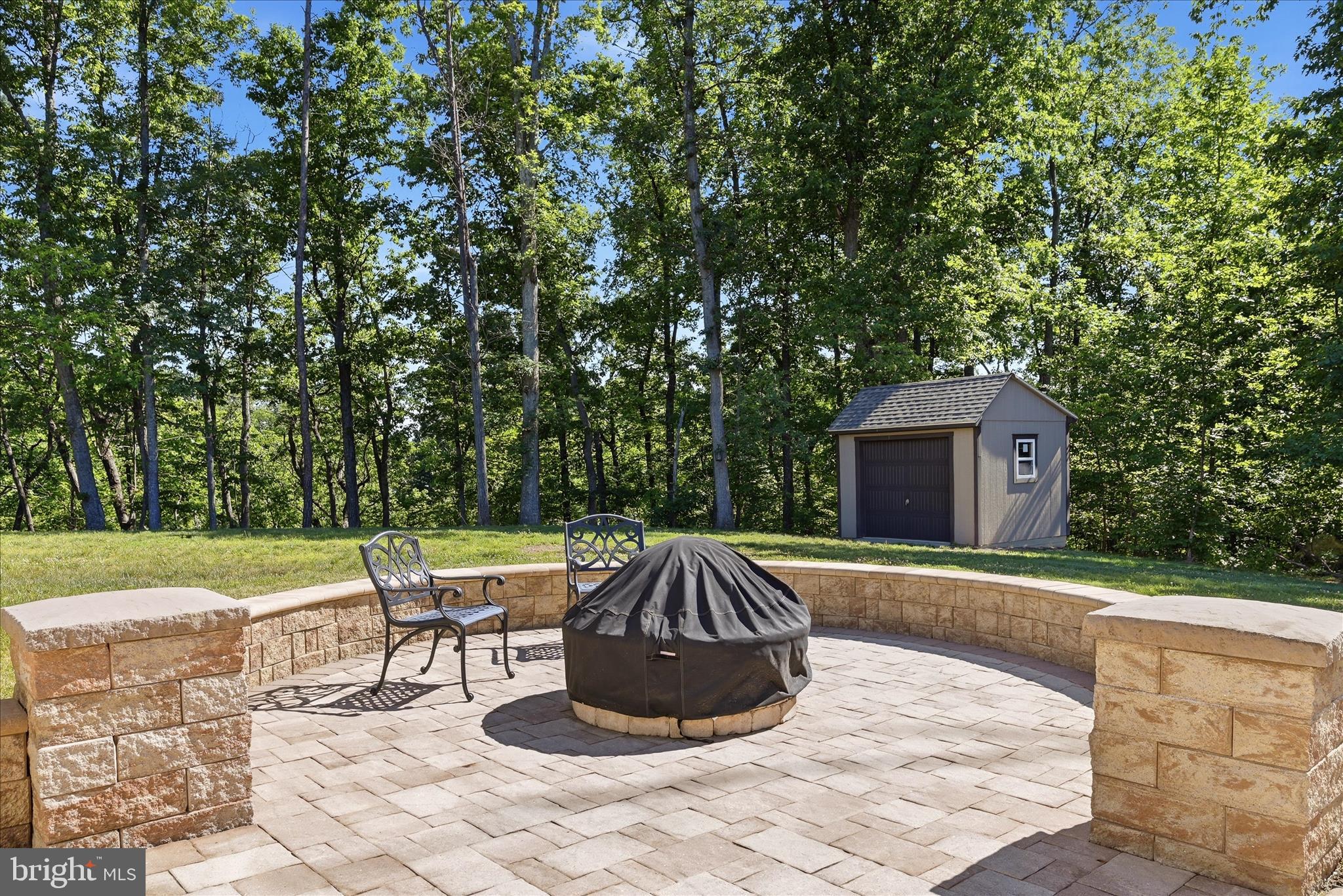 WAKELAND MANOR - Residential