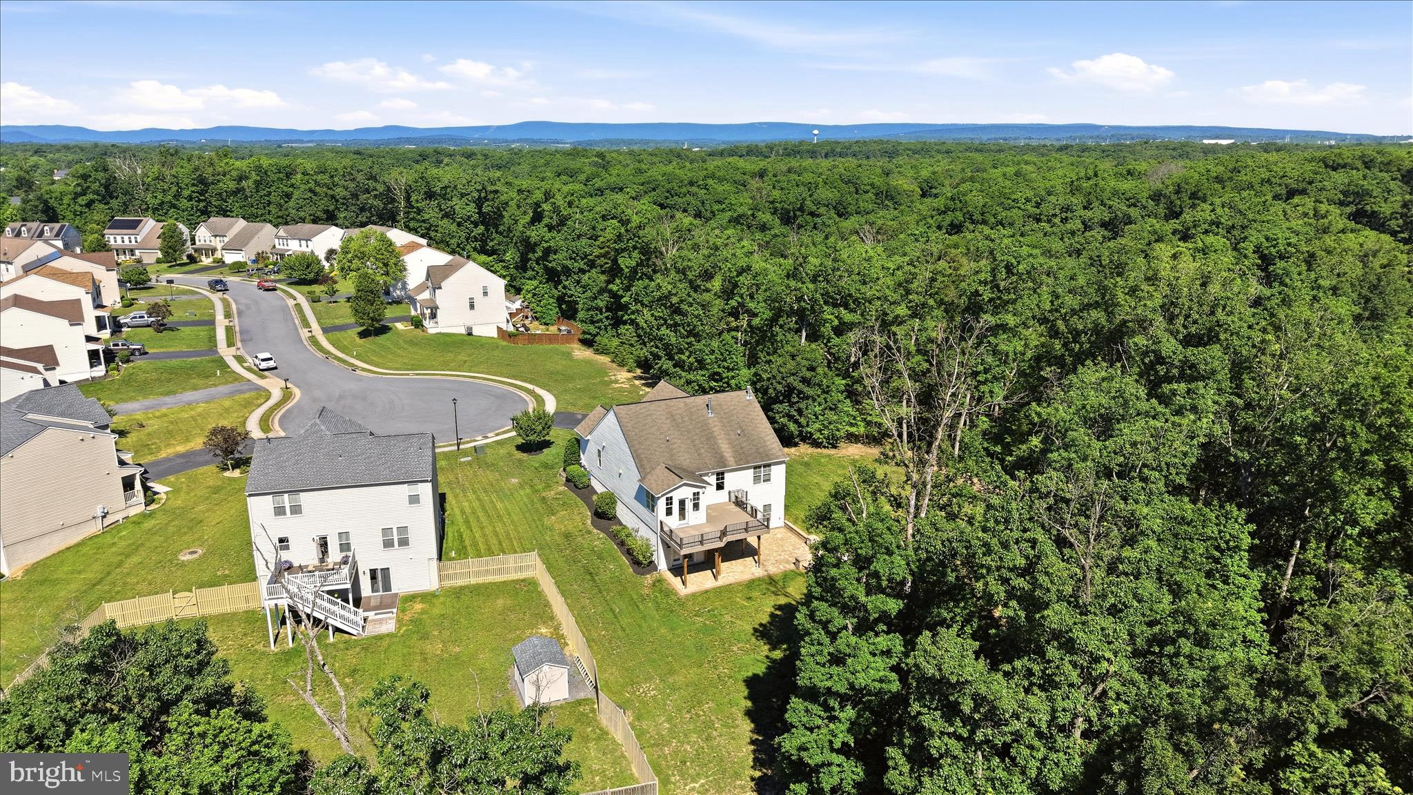 WAKELAND MANOR - Residential