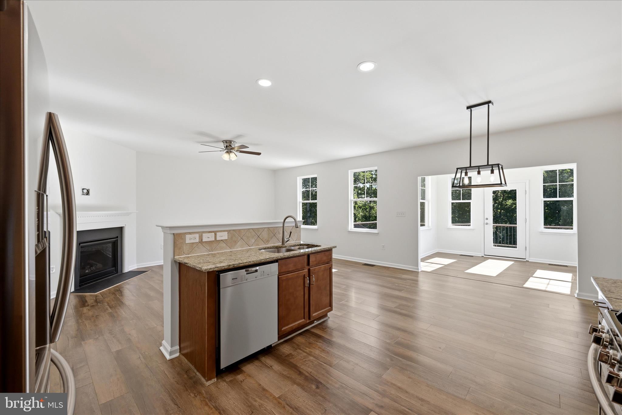 WAKELAND MANOR - Residential