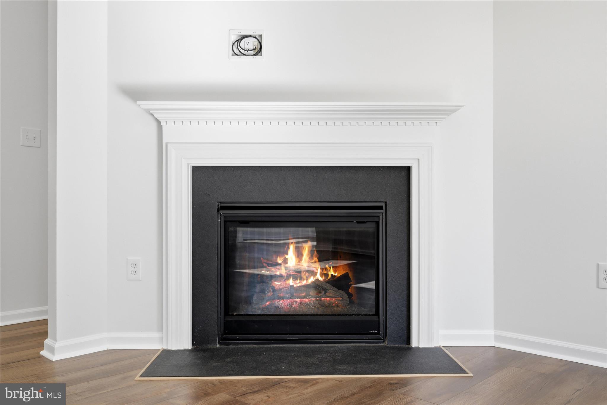 WAKELAND MANOR - Residential