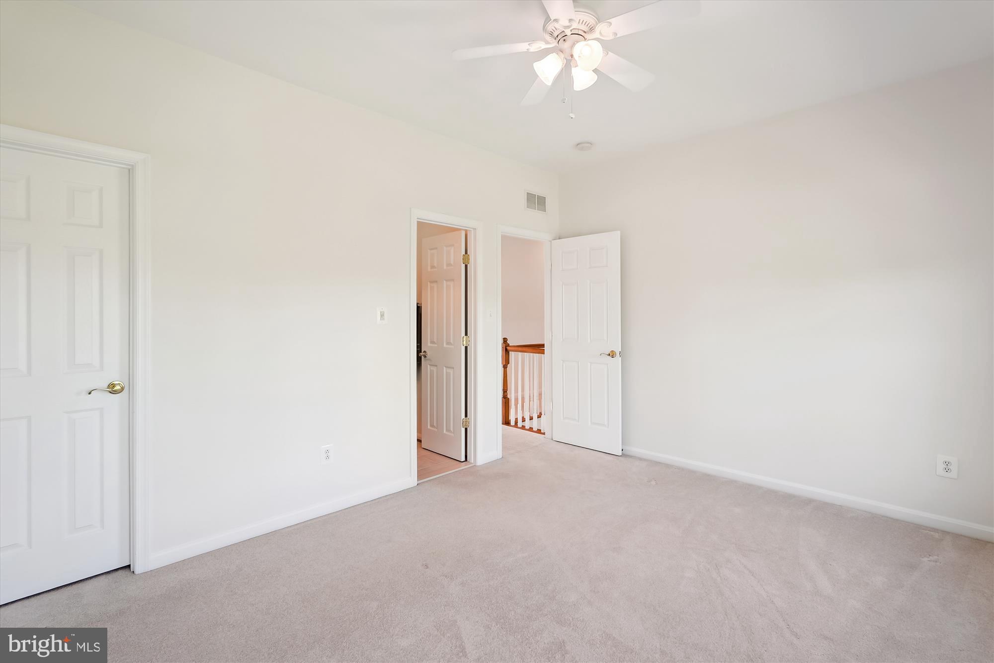 OAK KNOLL HAMLET - Residential