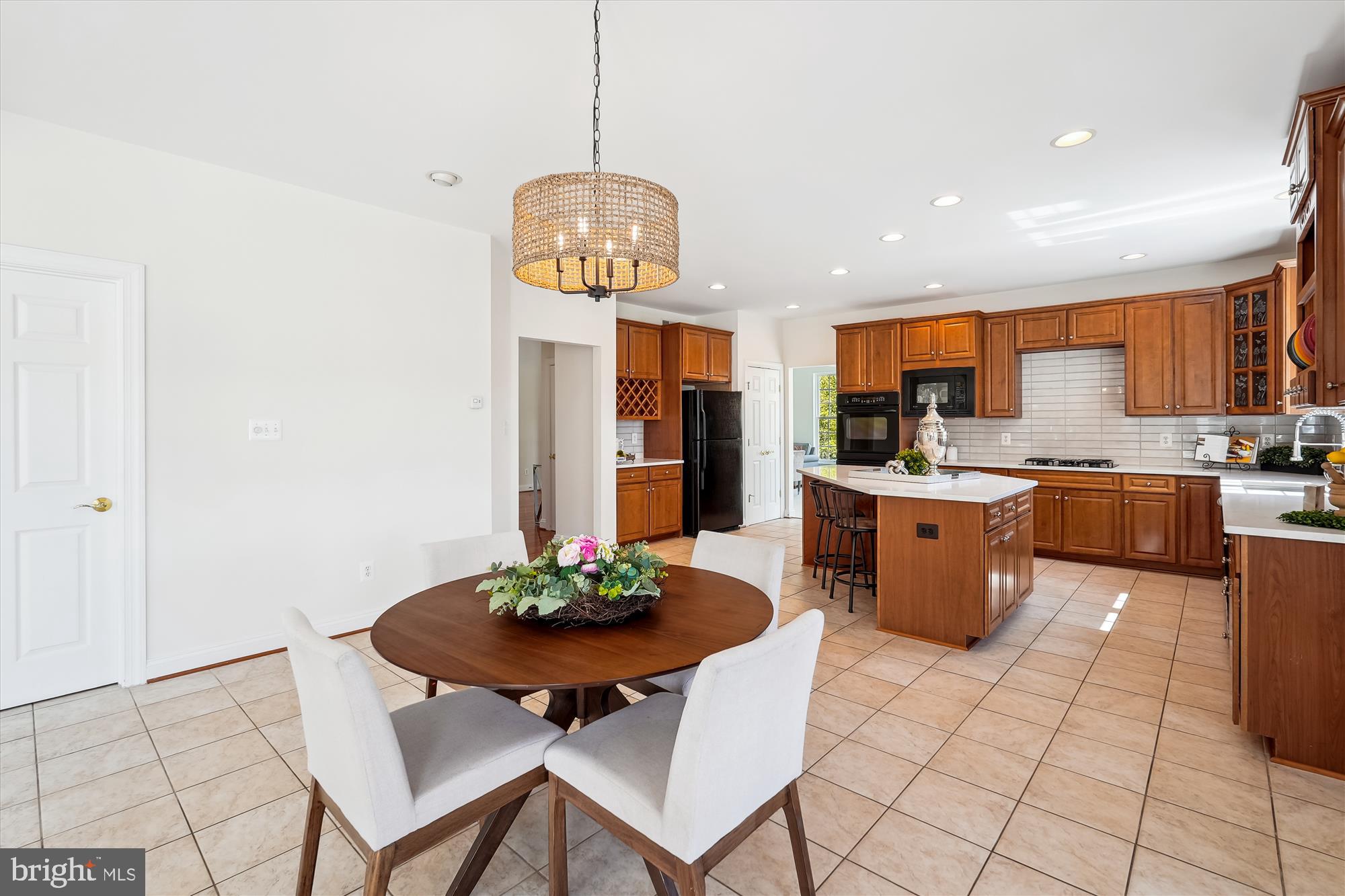 OAK KNOLL HAMLET - Residential